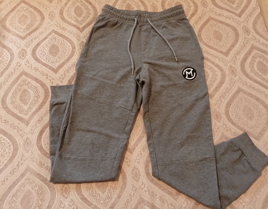 Спортни долнища за момче  140 ръст