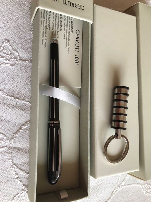 Метален ролер Cherruti 1881 в подаръчна кутия със сертификат 2 бр нови