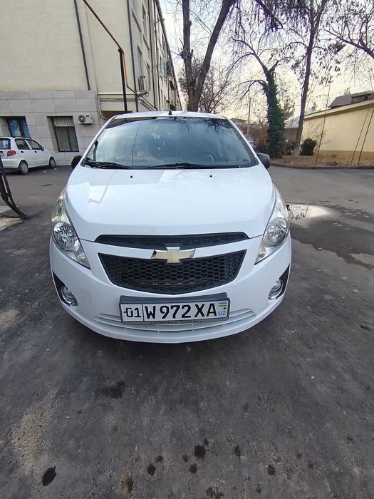 Продаётся Spark 2-Позиция в хорошем состоянии