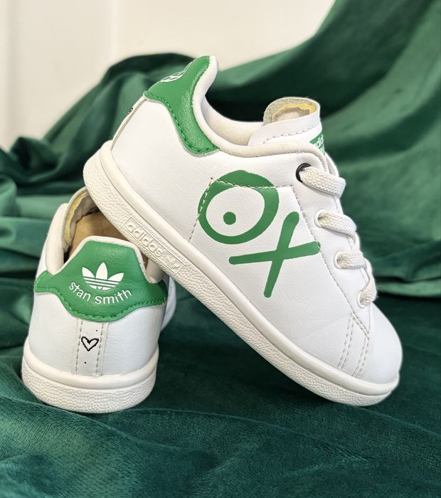 Adidas Stan Smith x Andre Saraiva XO.