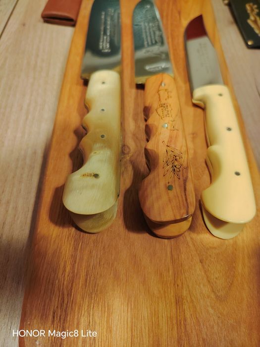 Критски нови ножове