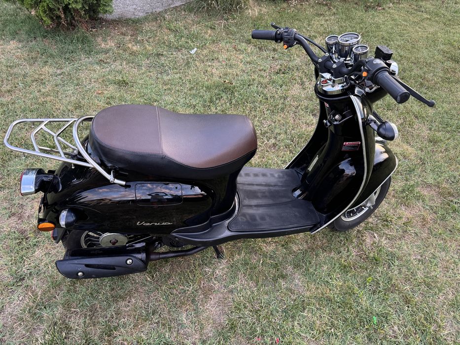 Scuter retro VENUS  acte provenienta 50 cmc