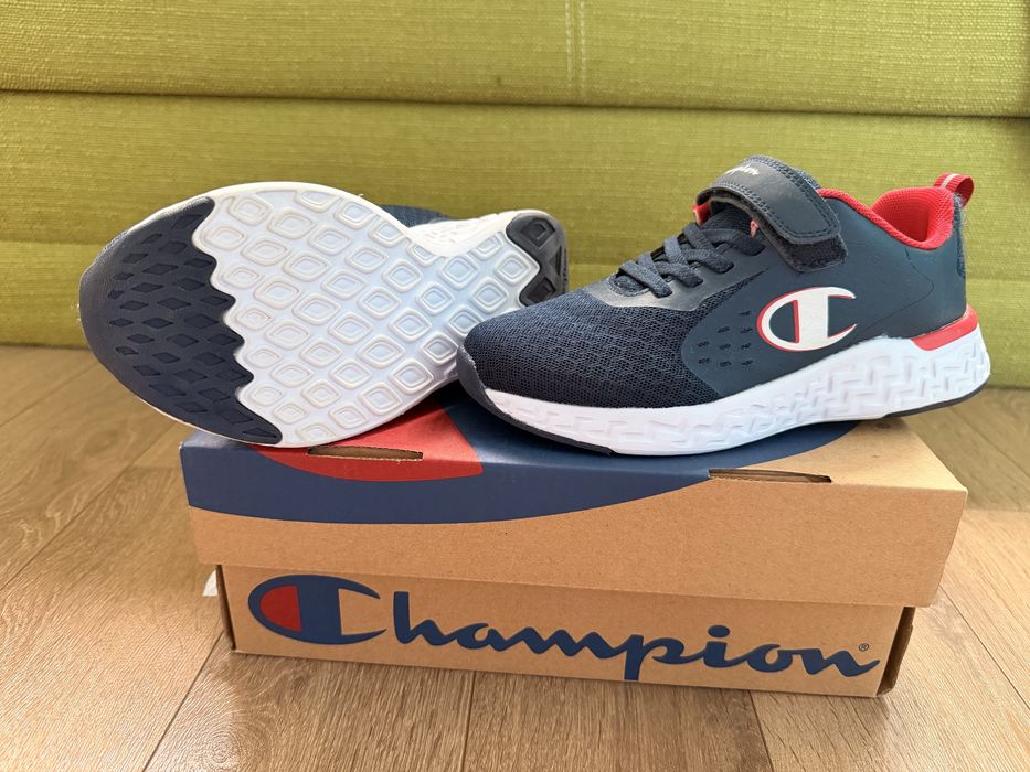 Champion Нови детски маратонки номер 35