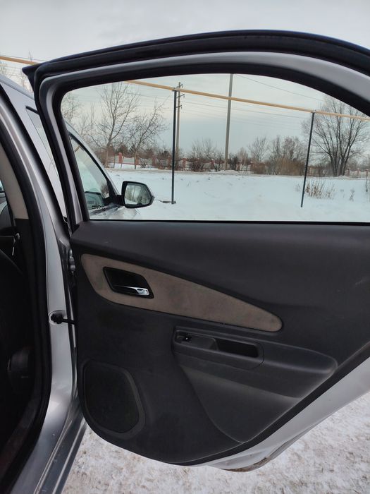 Продаю машину продаю