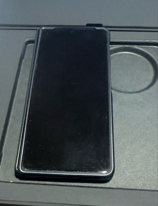 Honor Magic V3 с гаранция