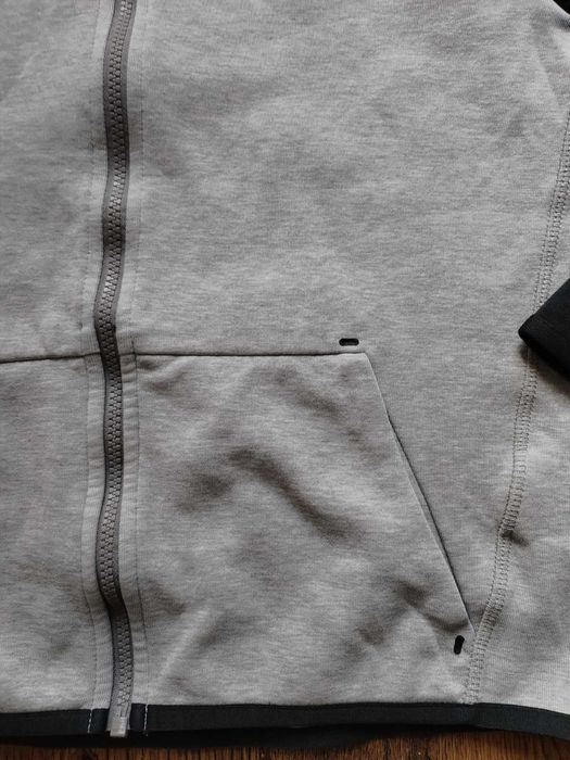 Nike Hoodie Tech Fleece Essentials - юношеско горнище 147-158см