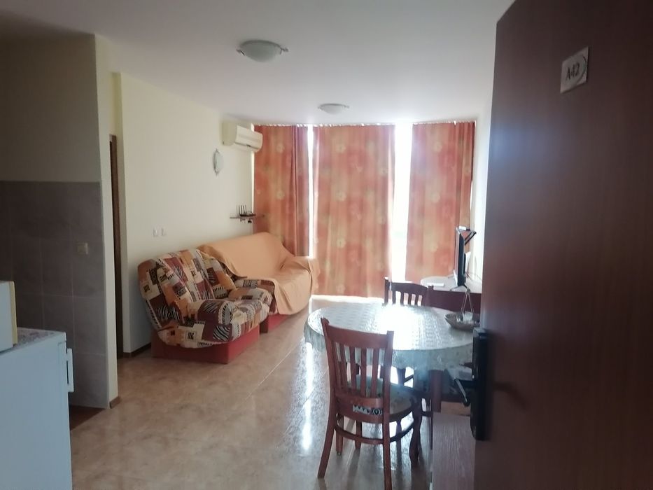 Дава се под наем Двустаен апартамент в к.к. Слънчев бряг - 65 кв.м за 450 € - Снимка #14