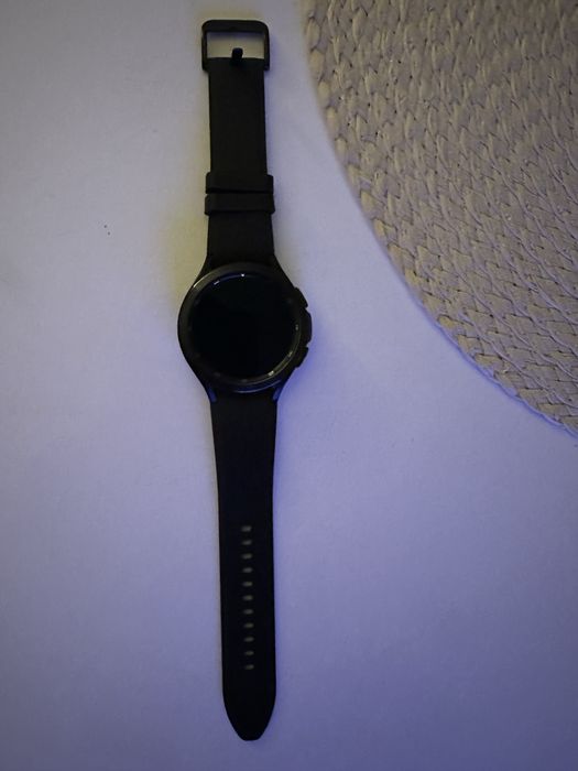 Samsung galaxy watch 4 classic.