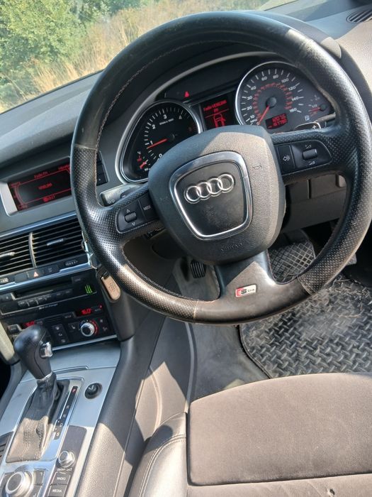 Audi Q7 3.0 TDI V6 , 2006г. BMK мотор ,225 к.с , 25 броя на части.