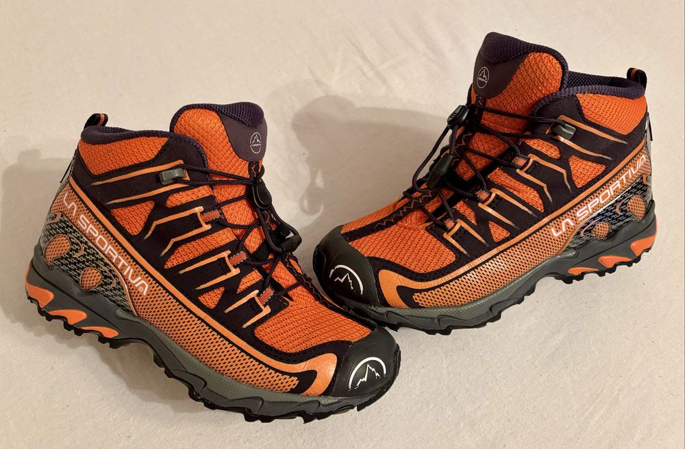 La Sportiva номер 40,5 и ном 35 туристически спортни обувки, маратонки