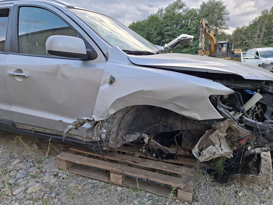Vand Hyundai Santa Fee avariat