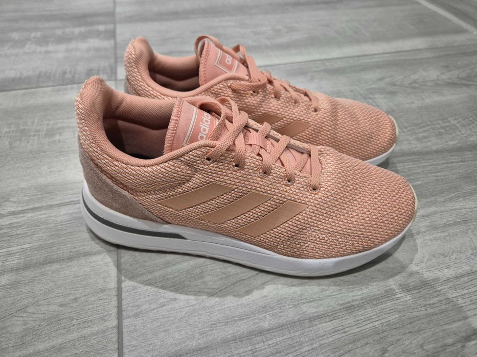 New Balance, Adidas, Tendenz дамски маратонки
