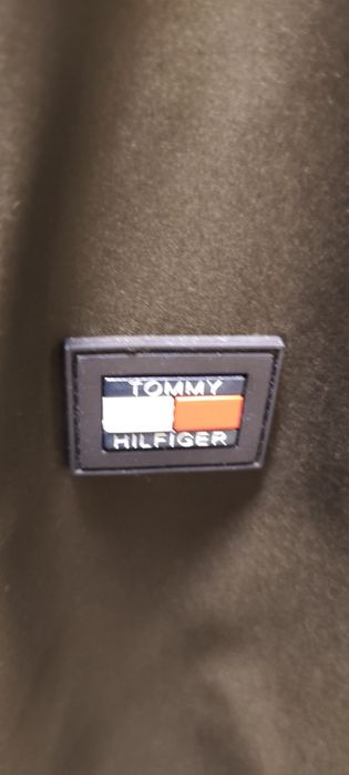Jachetă/geacă Tommy Hilfiger model deosebit și modern