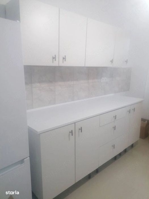 vand aparatment 3 camere, bucatarie si doua bai. 51 mp langa piata Doi