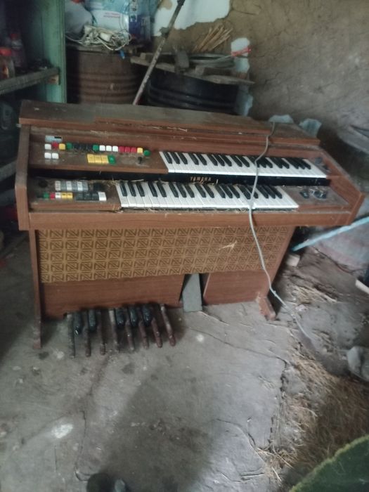 Pianina Yamaha pian