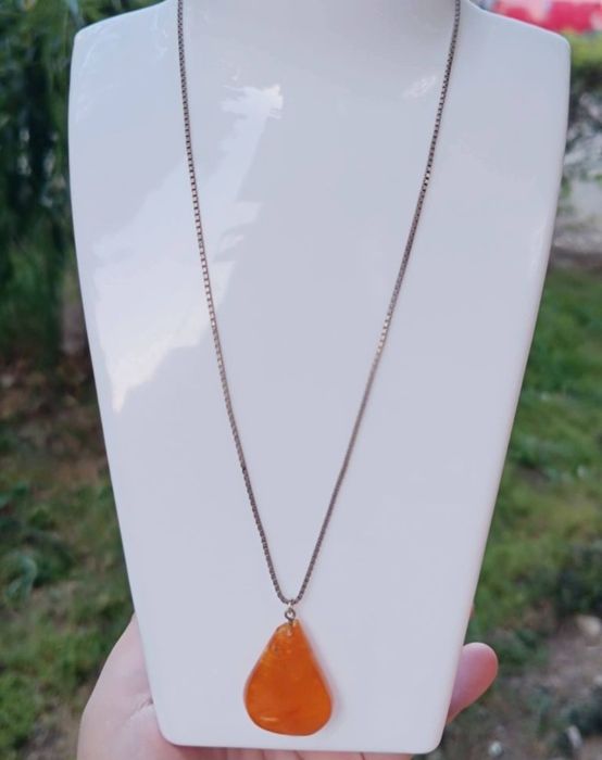 Vechi lanț de argint 800 cu pandantiv chihlimbar, copii