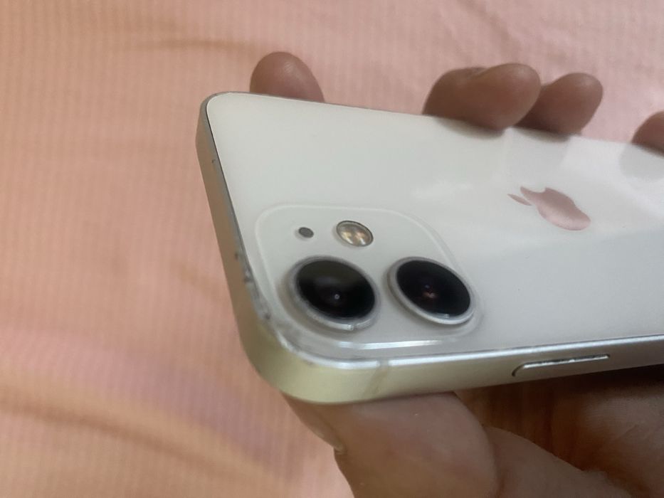 Продам айфон 12mini