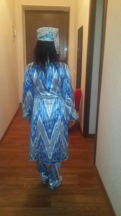 Продам свадебные костюмы