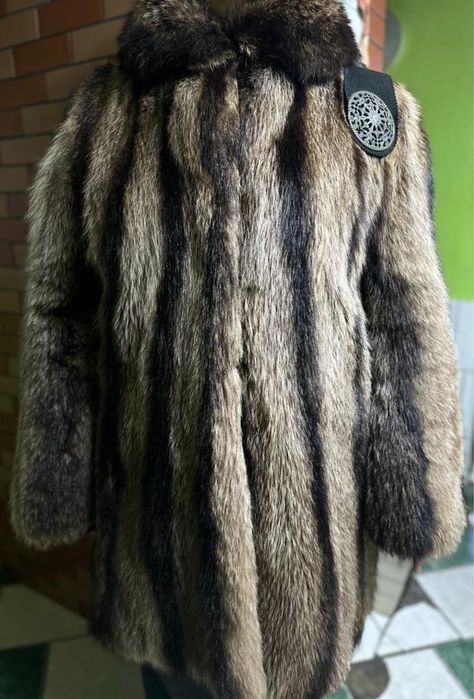 Продам шубу из натурального меха!