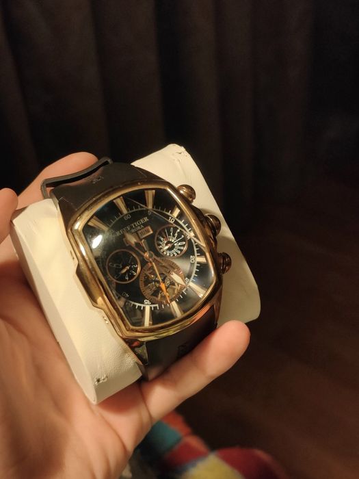 продам часы reef tiger