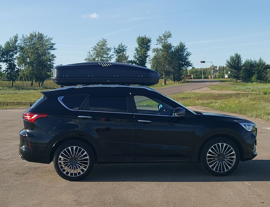 Продам автомобиль jetuor x70