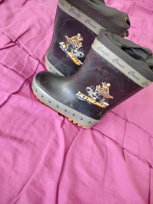 Продаю на мальчика веши