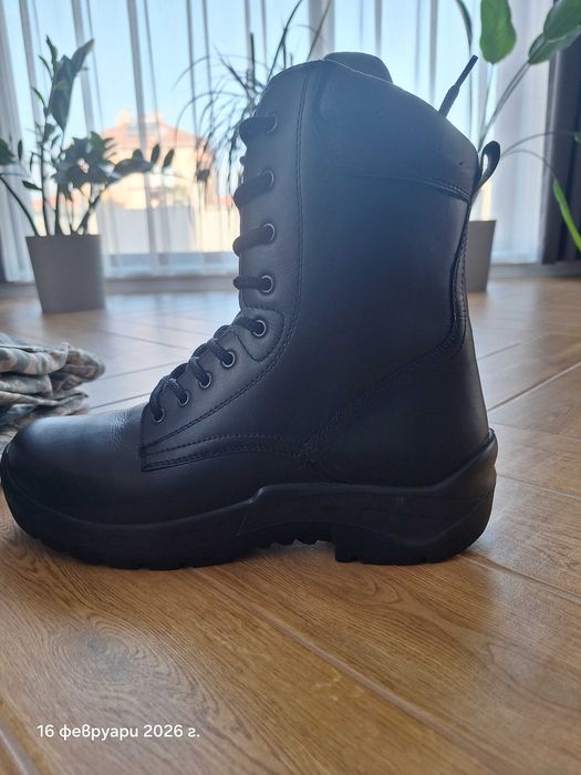 Камуфлажен екип.