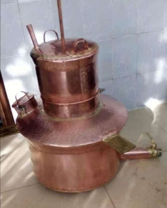 Vând cazane de țuică din cupru alimentar cu fundu de 3mm pereți de 2mm
