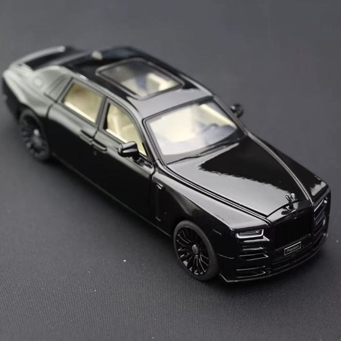 1.32! Rolls Royce Phantom Металлическая модель со светом и звуом