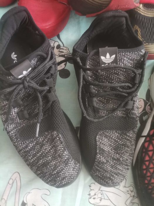 Като нови Лот оригинални маратонки.