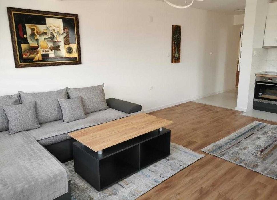 Двустаен имот в кв.Витоша.