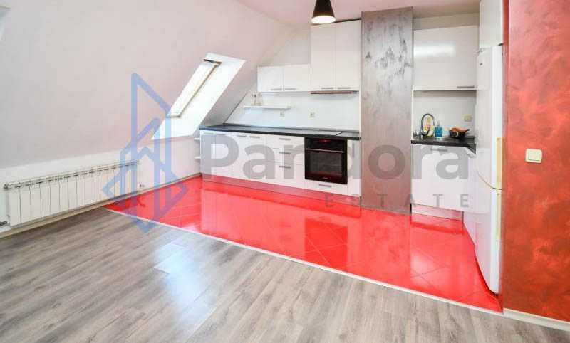 Дава се под наем Тристаен апартамент в София, Драгалевци - 140 кв.м за 648.21 € - Снимка #2