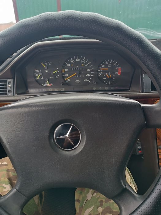 Продам Мерседес  124