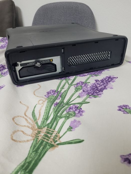 Xbox 360 S Console  funcțional asigur  probă