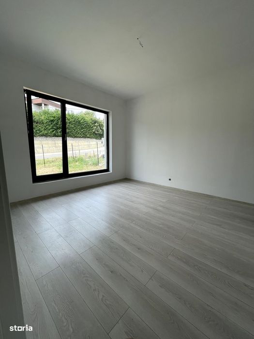 Casă modernă plan P – 750 mp teren – Săldăbagiu de Munte
