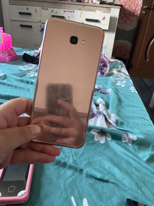 Samsung Galaxy j 4