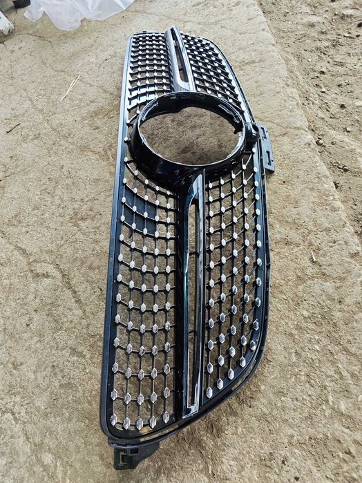 Решетка AMG Diamond за Mercedes W166 ML Facelift камера Н2