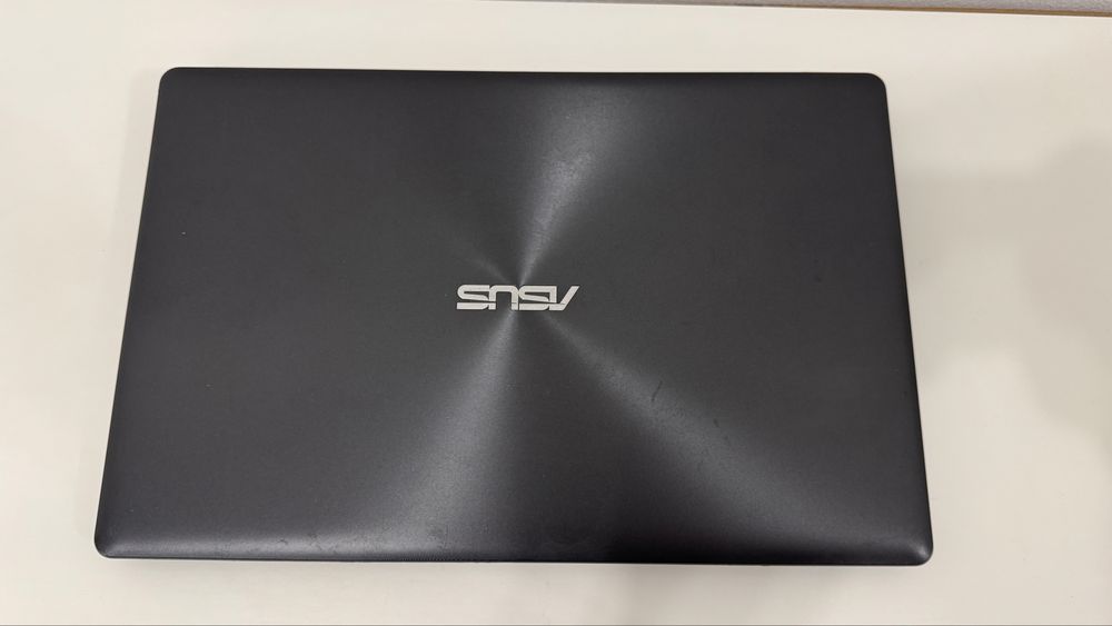 Ноутбук Asus x550c