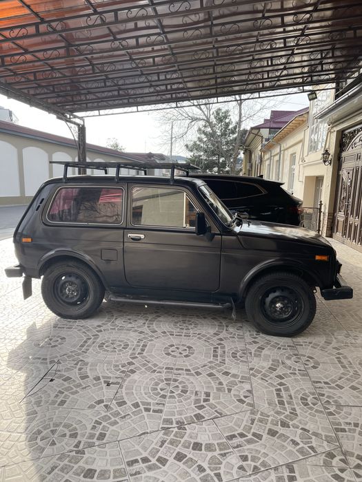 ВАЗ Нива 2121, мотор, ходовой ва редуктор ремонтдан чиқарилган.