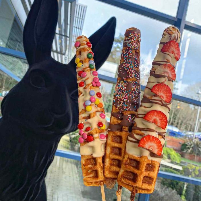 Продам аппарат для вафель