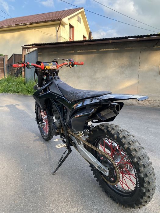 Продаю кросс эндуро 250 срочно!!