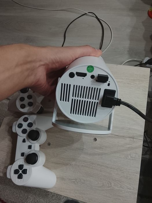 Проектор 4K X10 Plus + 2 джойстика | Android | Срочно