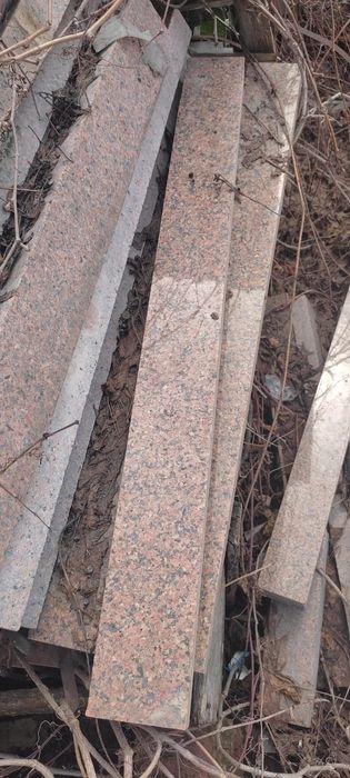 Поребрик гранитный бодюр полоса