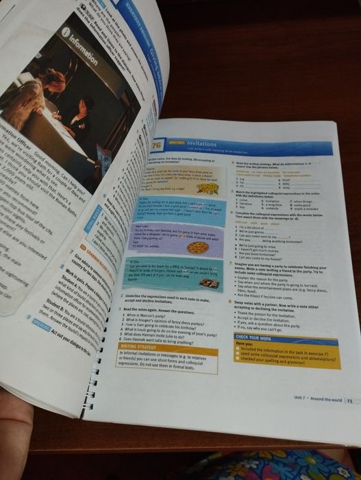 Учебник Solutions Pre-Intermediate