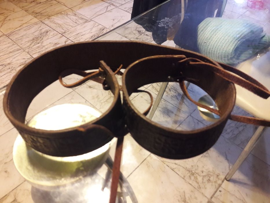 Ретро шнола,колан,панери и дървени кутии.