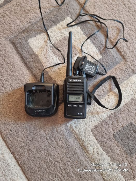 Stație Dynascan r58