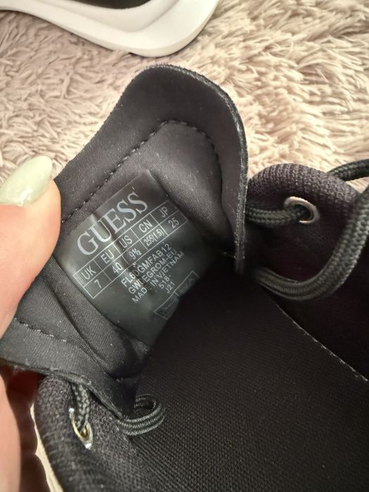 GUESS Спортно- елегантни Маратонки