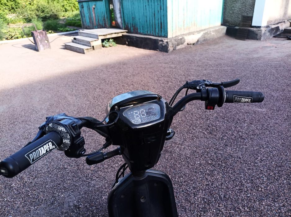 Электроскуте евестор8