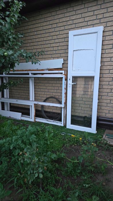 Окна пластиковые б.у