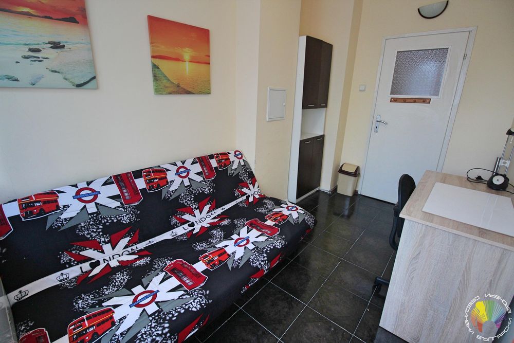 Дава се под наем Тристаен апартамент в Бургас, Център - 76 кв.м за 510 € - Снимка #5